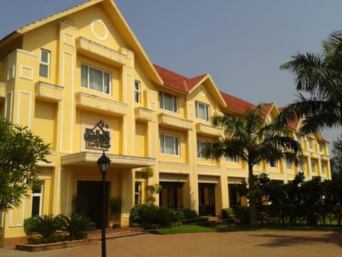 Country Roads Hotel in Kolkata