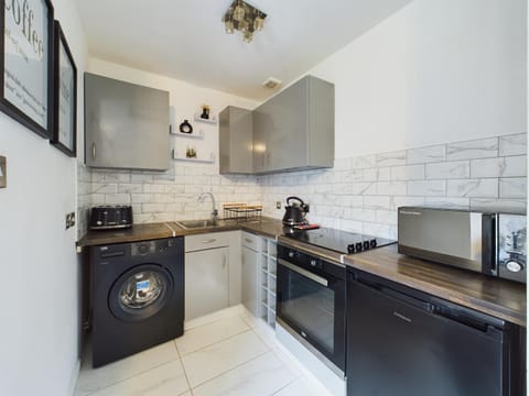 Kitchen or kitchenette, minibar, pet friendly, stove, toaster, washing machine, kitchen