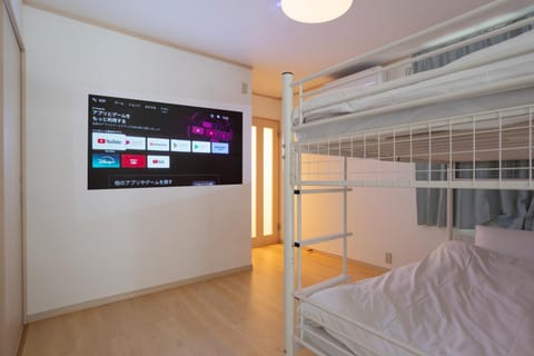 TV and multimedia, Photo of the whole room, bunk bed