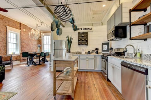 Historic Denison Loft with a View Eigentumswohnung in Lake Texoma