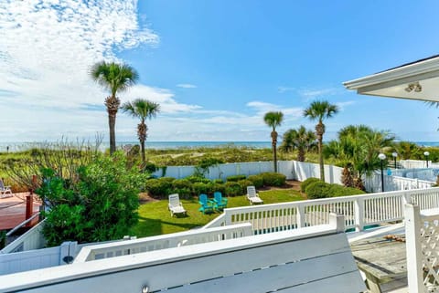 Oceanfront pet friendly home with pool and hot tub sleeps twenty House in North Myrtle Beach