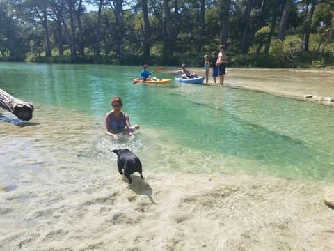 Riverfront Home On 40 Acres W Firepit, Hot Tub Casa in Wimberley