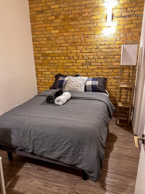 Heart of the City: Cozy 2-Bed Loft Apartment in Winnipeg