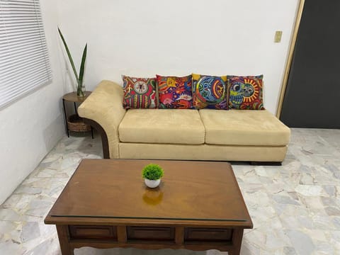 Apartamento de 2 dormitorios zona centro Apartment in Mazatlan