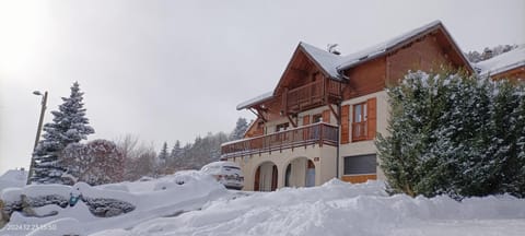 CHALET MARAMU Chalé in Briançon