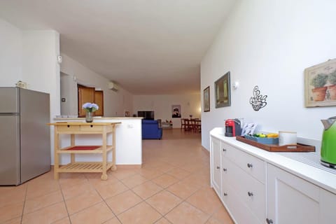 Home and Garden Le Rondini Condo in Anguillara Sabazia