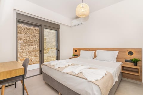 Dreta Suites Condo in Chania