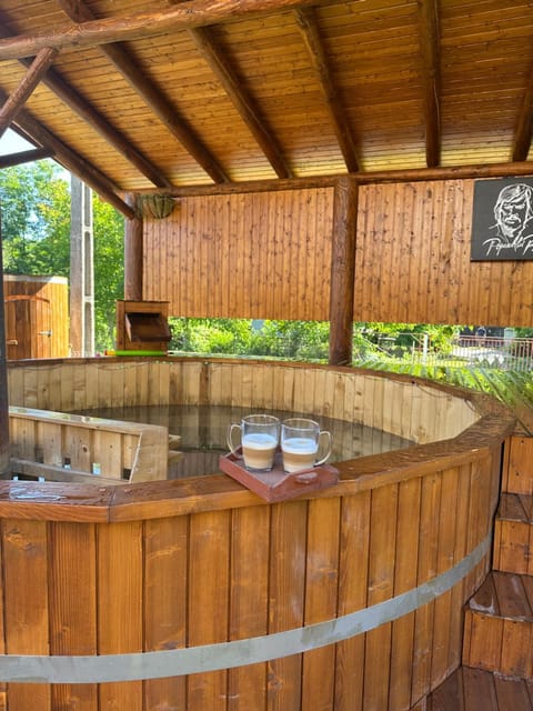 Day, Natural landscape, Hot Tub