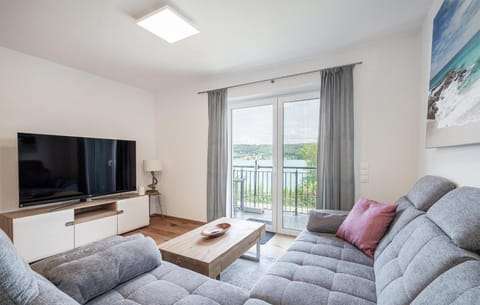 Seeblick-apartment In Velden Apartment in Velden am Wörthersee