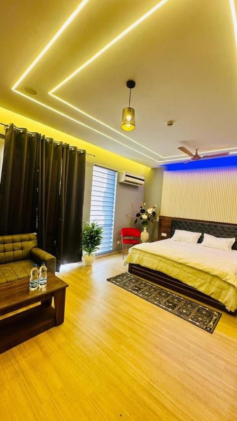 Star Comfort Inn Bed and Breakfast in Lucknow