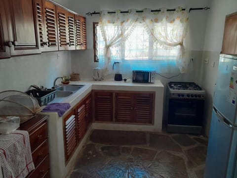 Kitchen or kitchenette, minibar, pet friendly, stove