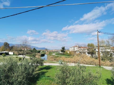 Mama's house. 300m απο τον μύλο των ξωτικών. House in Trikala