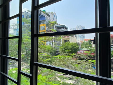 Coffee/tea facilities, View (from property/room), Quiet street view