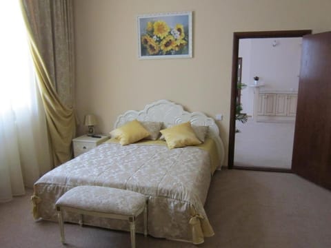 noc8,4-15s Bed and Breakfast in Poznan