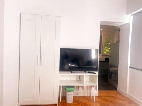 TV and multimedia, wardrobe