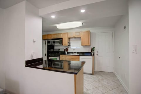 Kitchen or kitchenette, dishwasher, minibar, pet friendly, stove