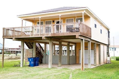 Property building, Garden, Balcony/Terrace, Garden view