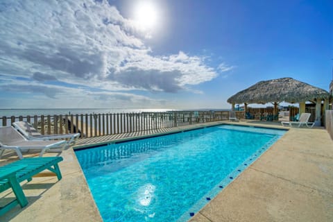 Laguna Village Retreat 2 Homes Sleeps 16 House in Flour Bluff