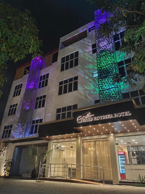 Grand Rovinka Hotel Hotel in Dehiwala-Mount Lavinia