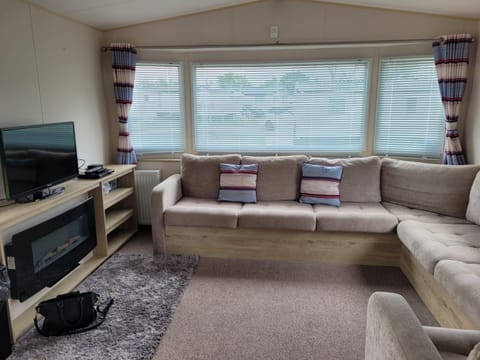 Highfield Grange Holiday Park Campground/ 
RV Resort in Clacton-on-Sea