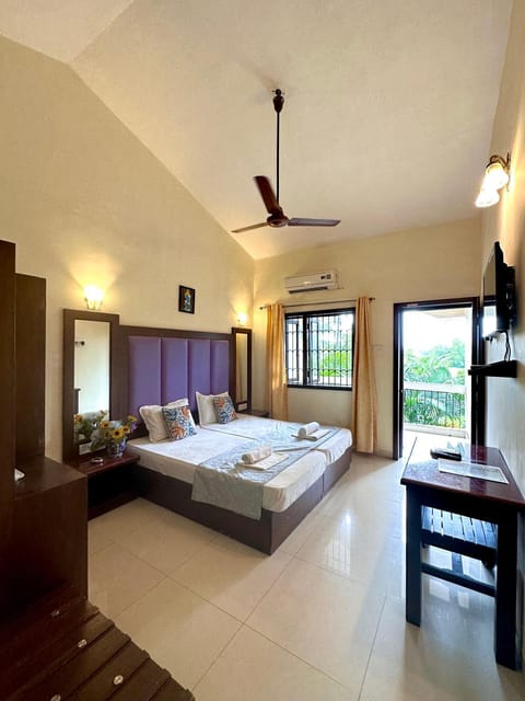 Hotel Riverside Bed and Breakfast in Baga