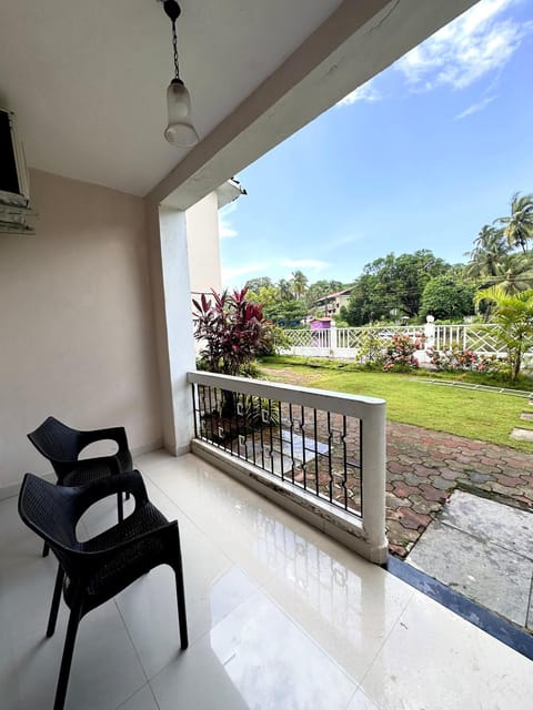 View (from property/room), Balcony/Terrace, Pool view, River view, Sea view