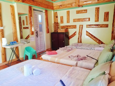 Aesthetic Infused with Rustic Vibe Rooms at BOONE'S Chambre d’hôte in Cordillera Administrative Region