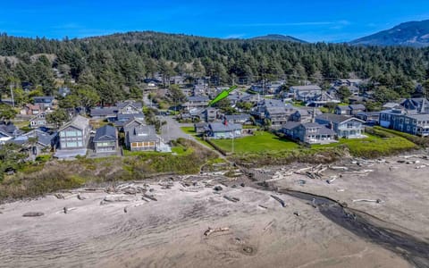 Odyssey - Cannon Beach Maison in Tolovana Park