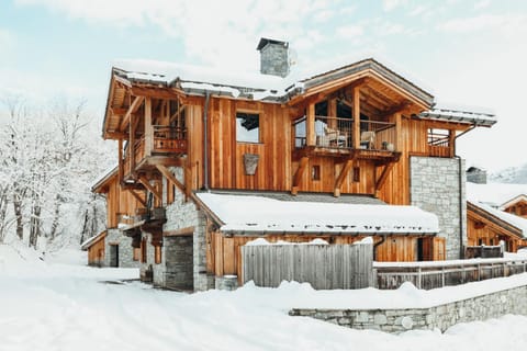 Property building, Natural landscape, Winter