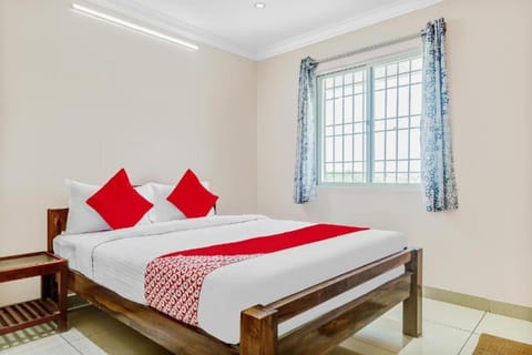 PN SAMY INN Hotel in Puducherry