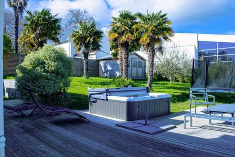 Hot Tub, Balcony/Terrace