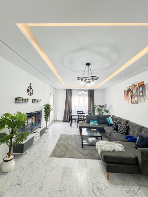 Modern 2 bedroom flat in Jardins Menzah Eigentumswohnung in Tunis