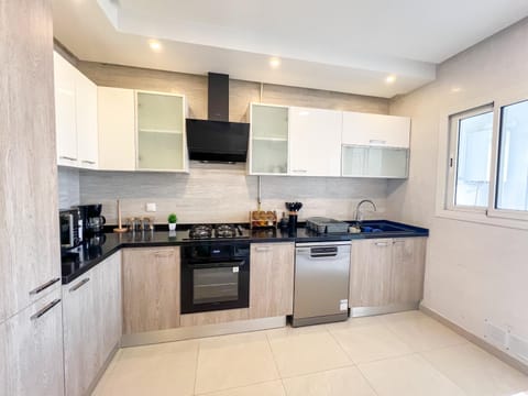 Kitchen or kitchenette, dishwasher, minibar, oven, pet friendly, stove, toaster