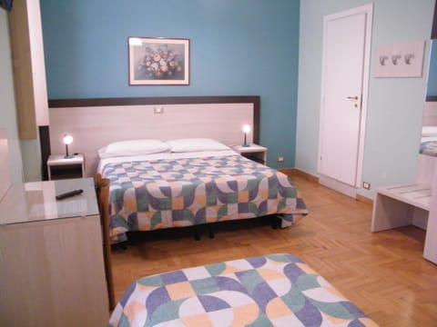 Torino central-- rooms and Apartments - Alba Apartment in Turin