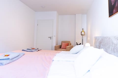 Ferienwohnung für 6: Zentrum, WiFi, TV, Küche, NEU Appartement in Bad Neuenahr-Ahrweiler