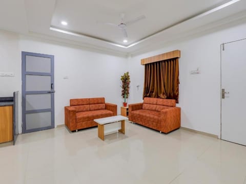 hotel md grand ac rooms Bed and Breakfast in Vadodara