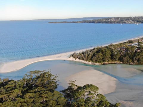 Huskisson Beach Bed and Breakfast Bed and Breakfast in Huskisson