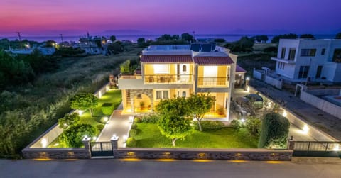 Property building, Neighbourhood, Natural landscape, Bird's eye view, Street view