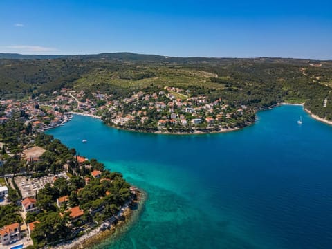 Ferienhaus für 16 Personen in Splitska, Dalmatien House in Split-Dalmatia County