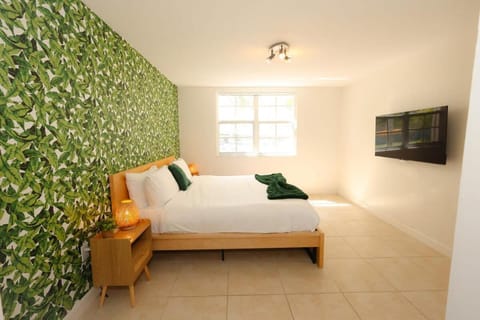2 Luxury Bedrooms at Yacht Club de Aventura Apartment in Sunny Isles Beach