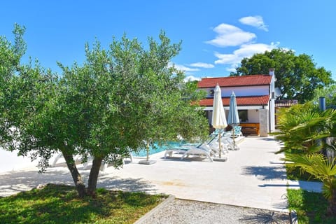 Ferienhaus mit Privatpool für 10 Personen ca 150 qm in Pomer, Istrien Istrische Riviera House in Banjole
