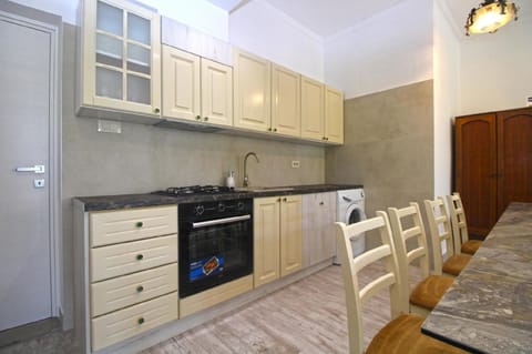 Ferienwohnung für 10 Personen ca 150 qm in Pula, Istrien Istrische Riviera Apartment in Pula
