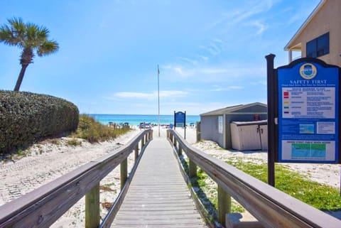 Family DESTINation House in Destin