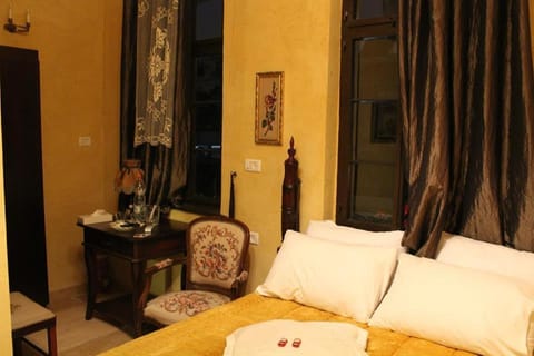 Atelier Luxury Rooms Bed and Breakfast in Haifa