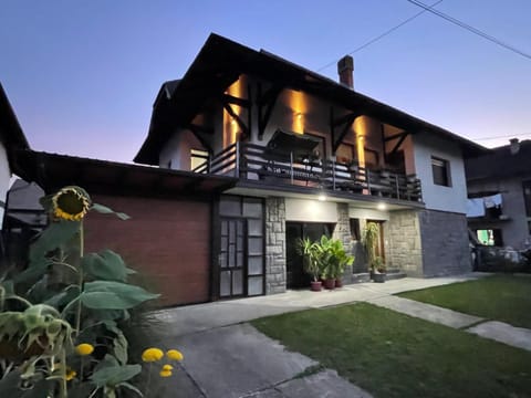 Property building, Garden, Garden view