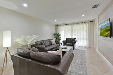 Cozy home with private entrance! Condominio in Royal Palm Beach