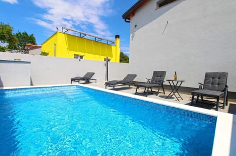 Ferienhaus mit Privatpool für 10 Personen ca 100 qm in Peroj, Istrien Istrische Riviera House in Fažana