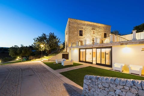 Ferienhaus mit Privatpool für 10 Personen ca 250 qm in Scicli, Sizilien Provinz Ragusa House in Scicli