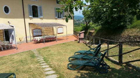 Studio für 8 Personen und 2 Kinder in Serravalle Pistoiese, Toskana Provinz Pistoia Apartment in Emilia-Romagna