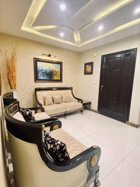 Bahria Town Lahore - NEXT INN Luxury Apartment to Admire your stay 102 Apartment in Lahore